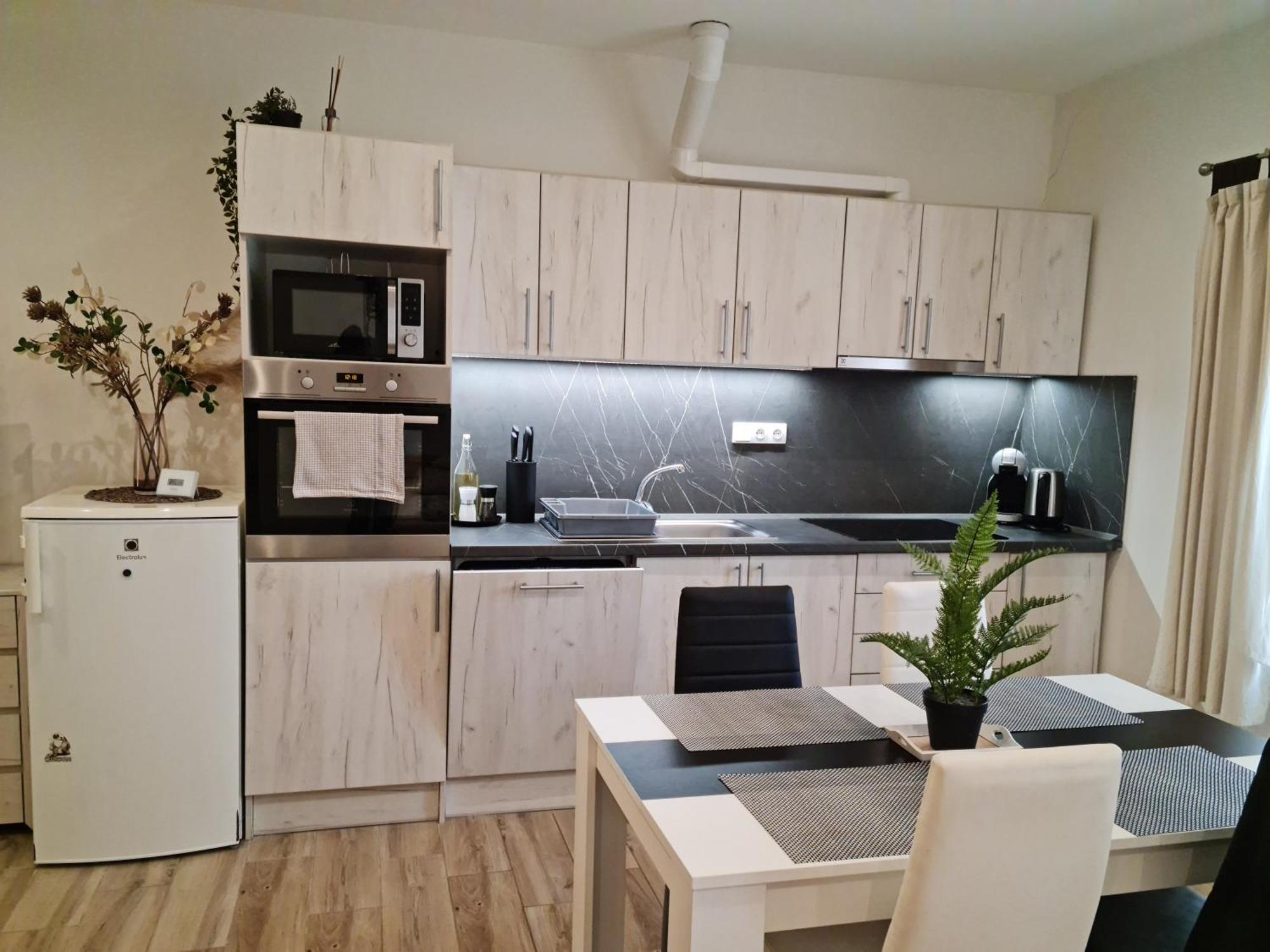 Apartmany Zirec Dvůr Králové nad Labem 外观 照片